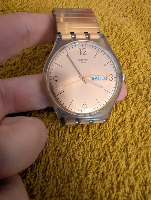 Vendo relógio Swatch dourado