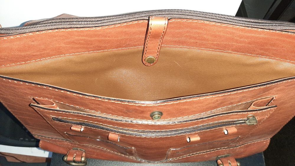 Mala executivo nova em pele genuína