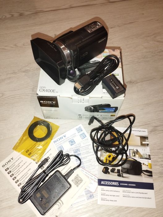 Відеокамера SONY HDR-CX400E