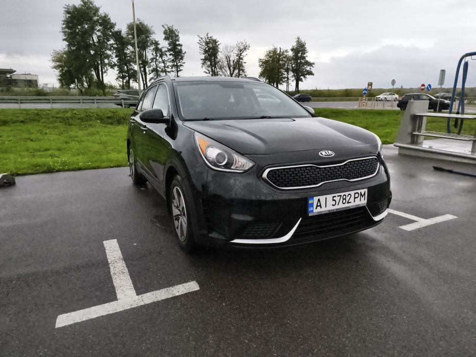 Кіа ніро KIA NIRO