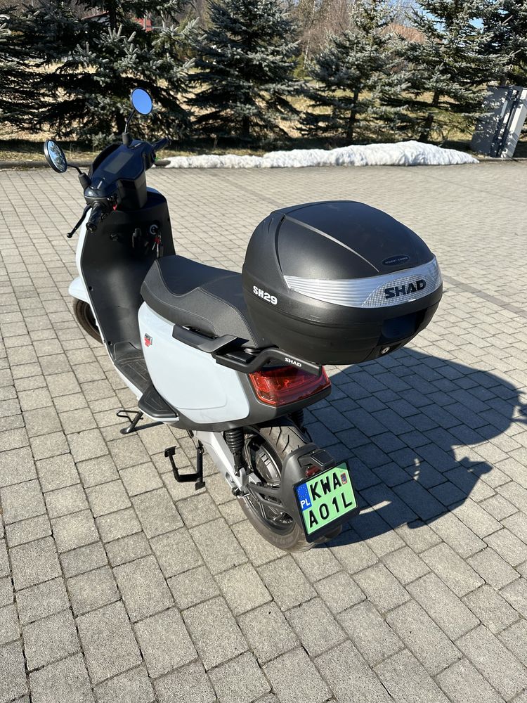 Skuter elektryk NIU  MQI GT motorek