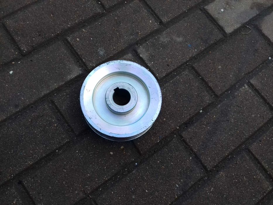 Koło pasowe ,szajba, otwór fi 32mm, średnica całkowita 16cm .Wysyłka