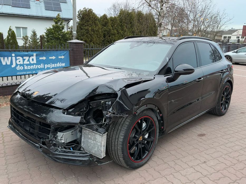 Porsche Cayenne Cayenne Turbo 550 koni