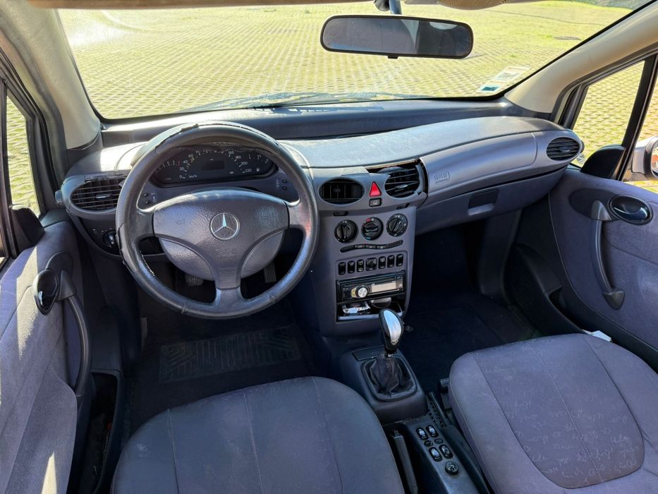 Mercedes Benz A140i em bom estado