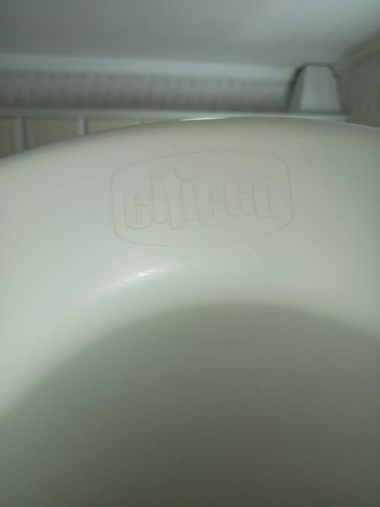 Banheira Chicco e adaptador WC para crianças