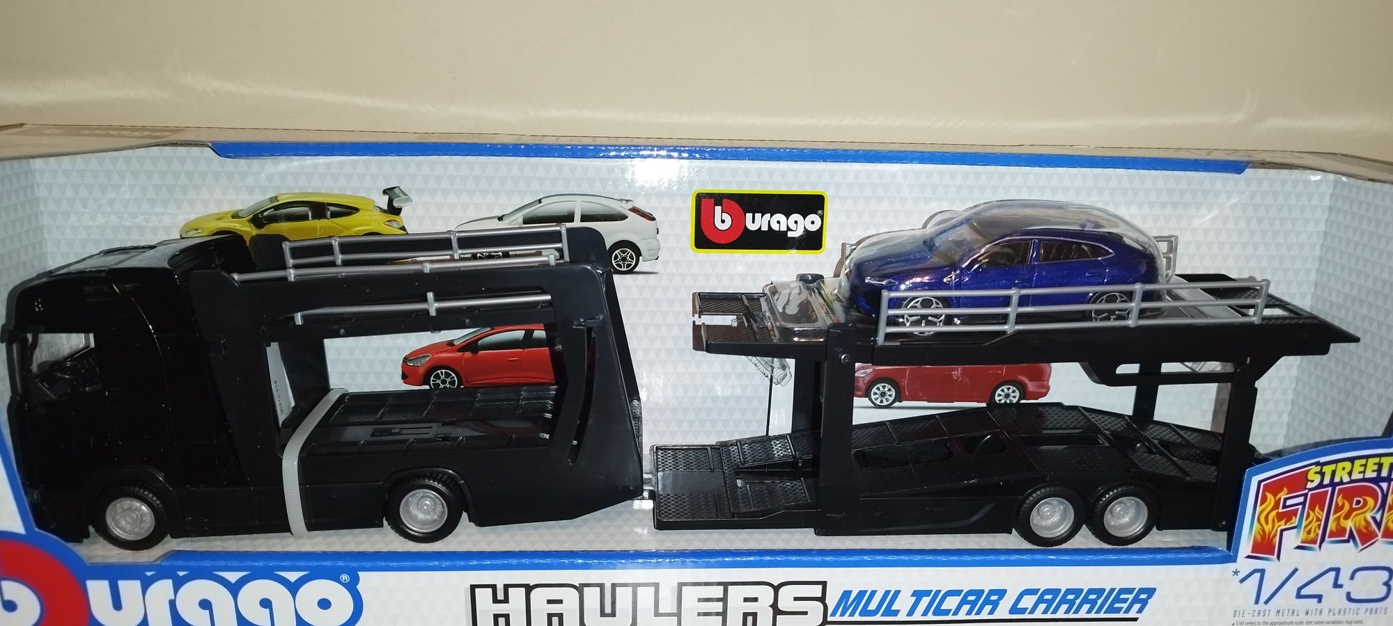 Bburago Street Fire Laweta Scania 770 S Black, skala 1:43 Burago.