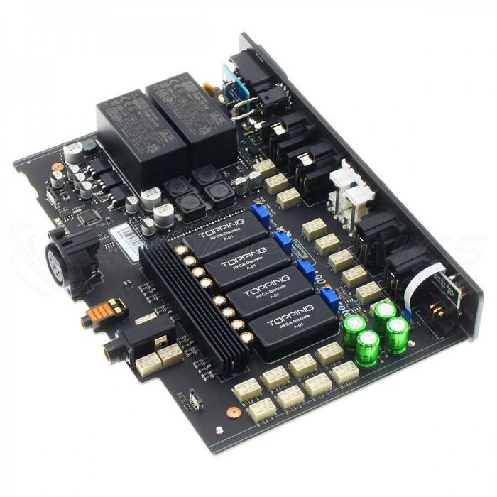 Topping A90D - потужний балансний дискретний підсилювач-бестселлер
