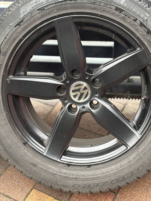 17” Vw Multivan. T5-T6  5x120 / 235/55R17 Pirelli Sottozero - zima