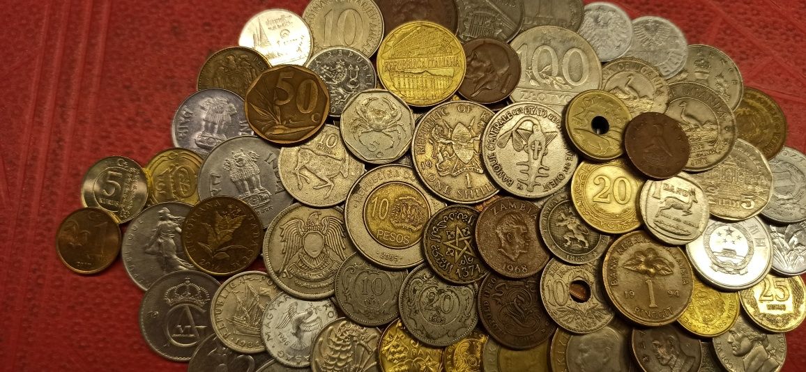 Набор 110шт монет світу без повторів, без Росії та СССР.