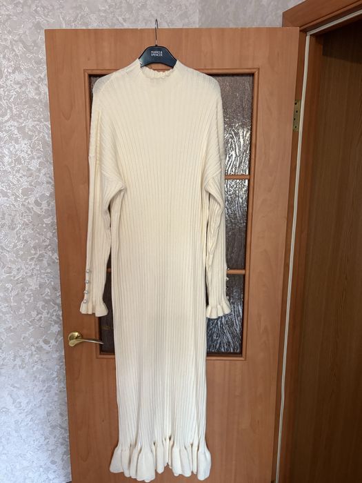 Тепла жіноча сукня