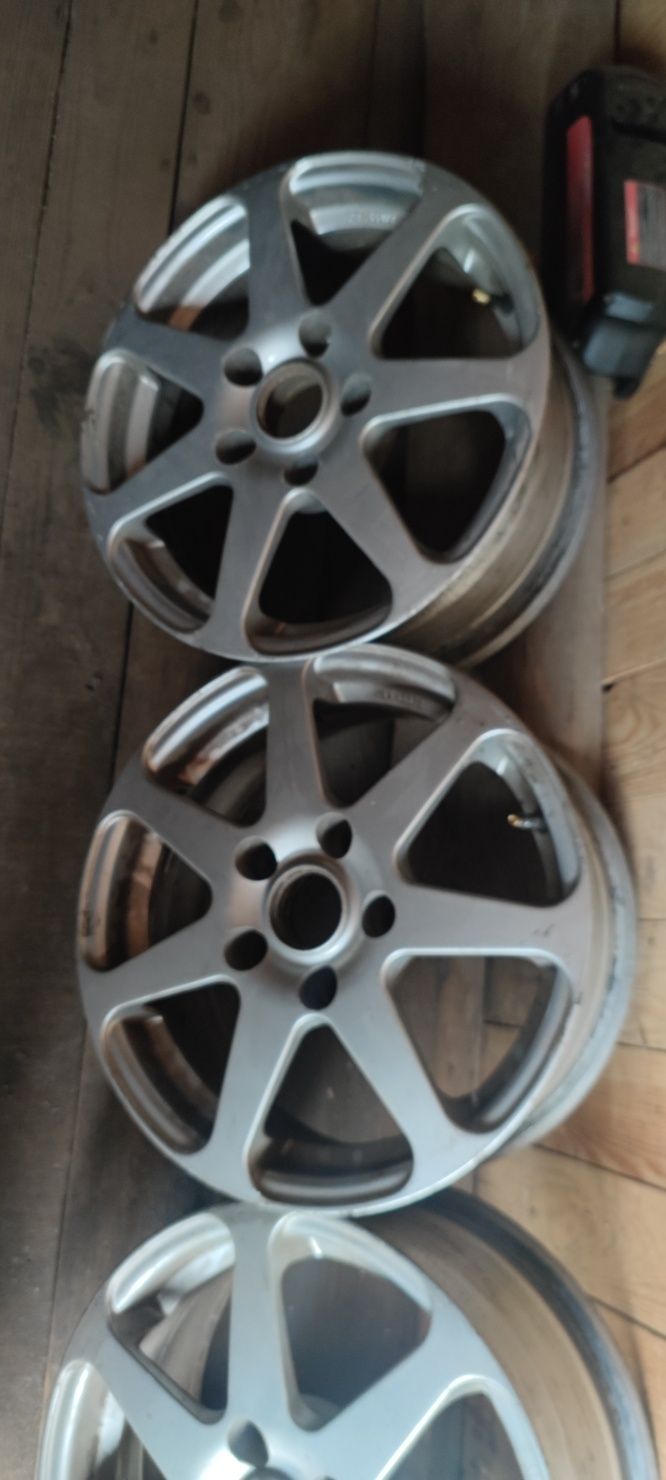 Продам диски 205/65 R15 5x114.3