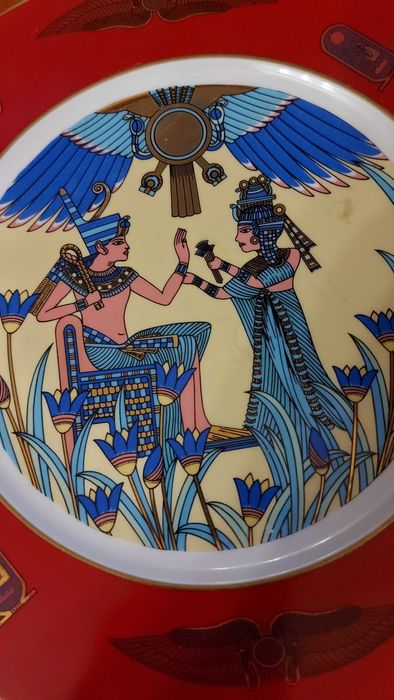 Prato Decorativo Fine Royal Porcelain Sculpture – Egípcio (32 cm)