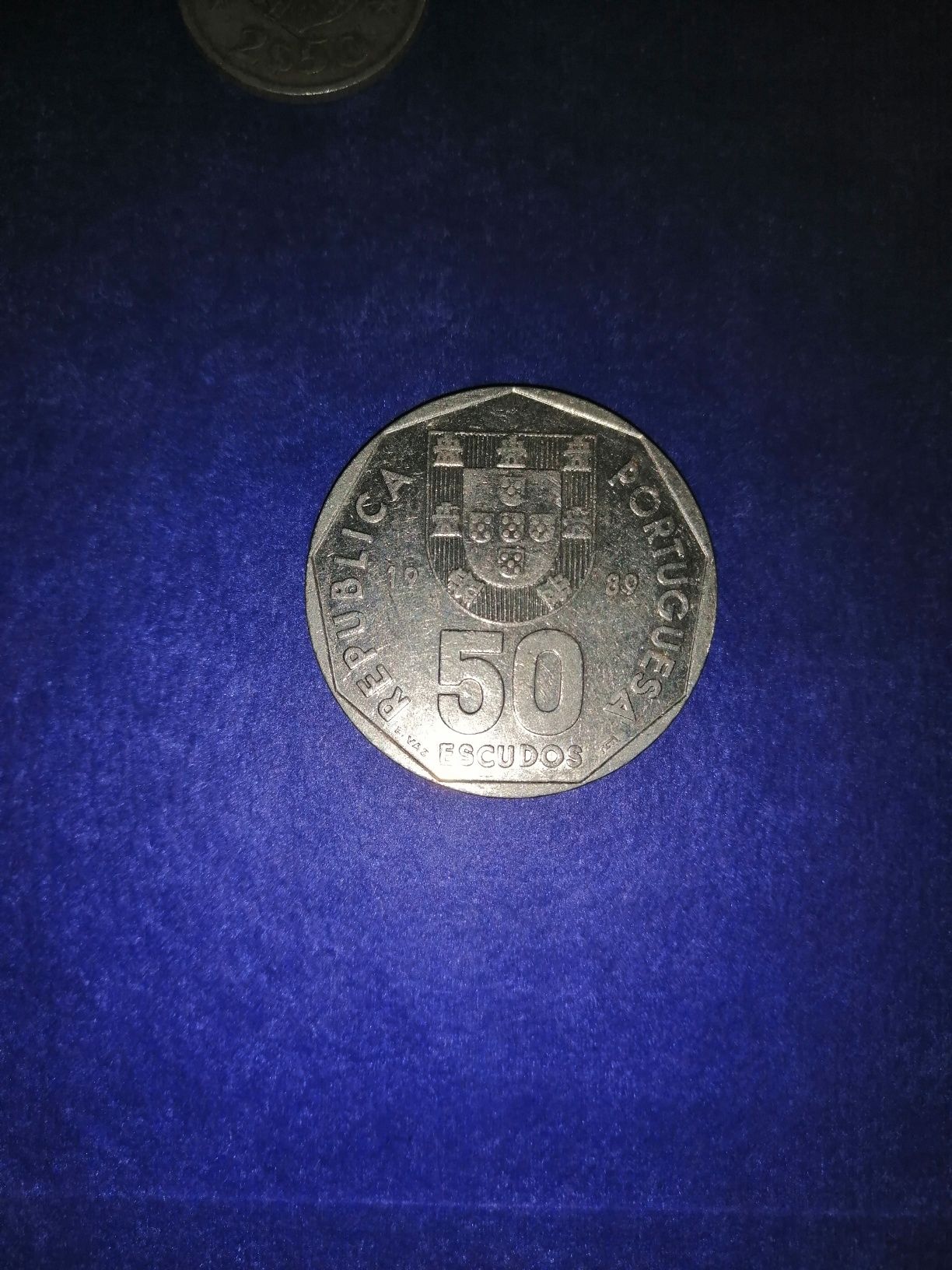 3 moedas de 50 Escudos Rep. Portuguesa, 1988 e 1989