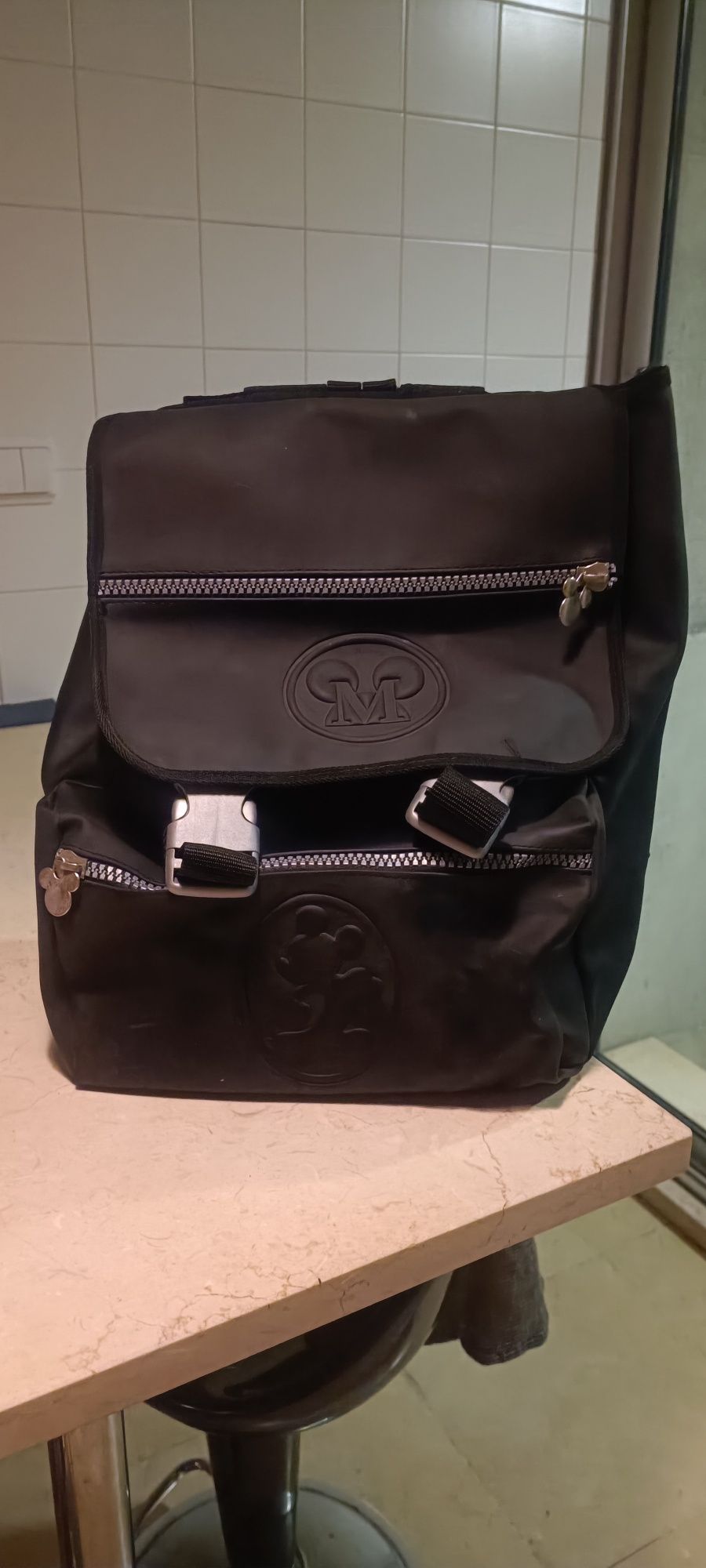 Mochila Mikey preta