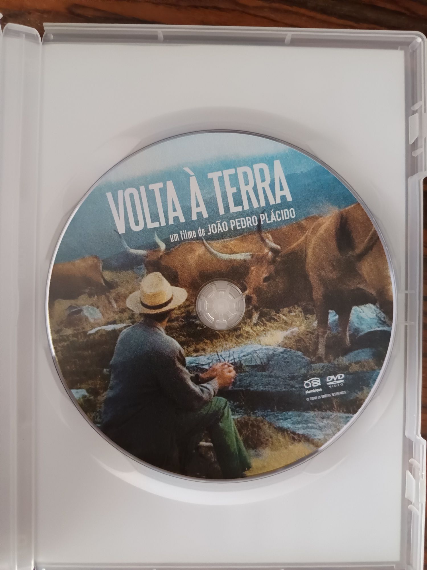 DVD volta a terra
