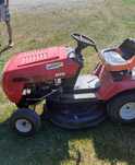 Traktor do koszenia trawy MTD spider