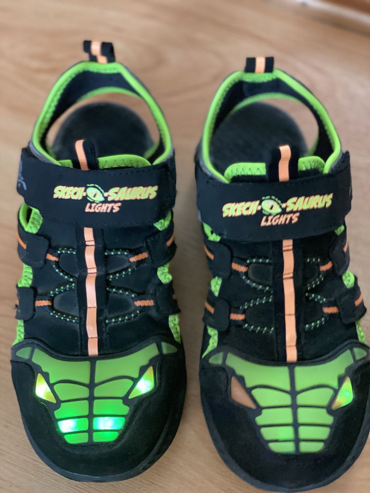Skechers light сандалі на р.34(23 см)