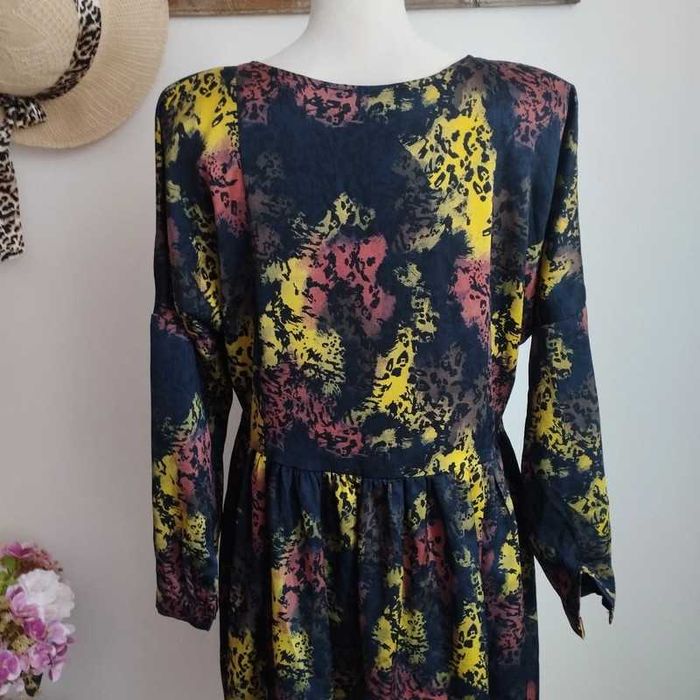 Zwiewna sukienka z długim rękawem Reserved, r. 38/42