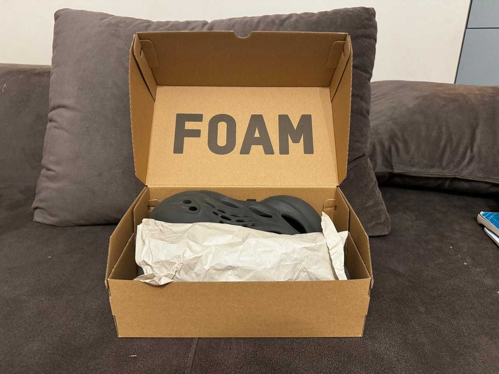 Sprzedam buty Yeezy Foam Runner Carbon