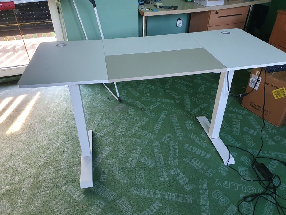 Biurko regulowane elektrycznie 140x60cm SONGMICS