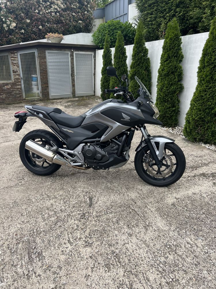 Honda NC750X como nova