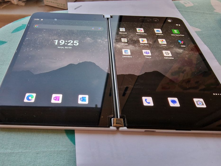 Microsoft Surface Duo 1 imaculado, completo com garantia