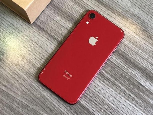 iPhone XR, красный б/у