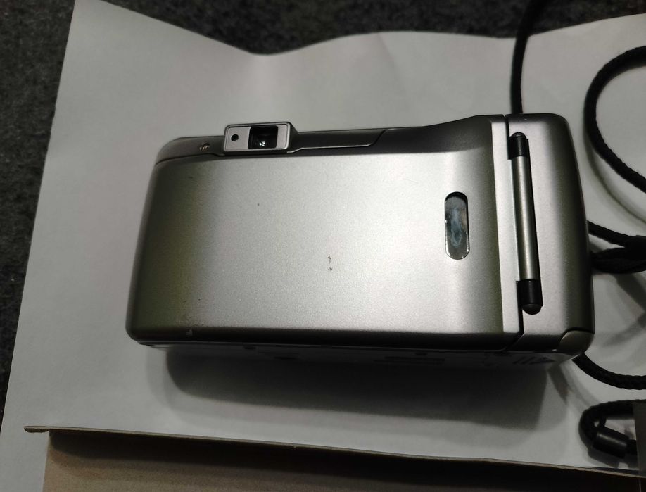 Японский фотоаппарат Olympus Superzoom 80s