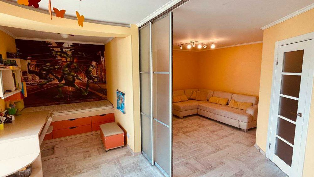 Продам однокімнатну квартиру в буд. 2013 року по вул. Зодчих 50Б