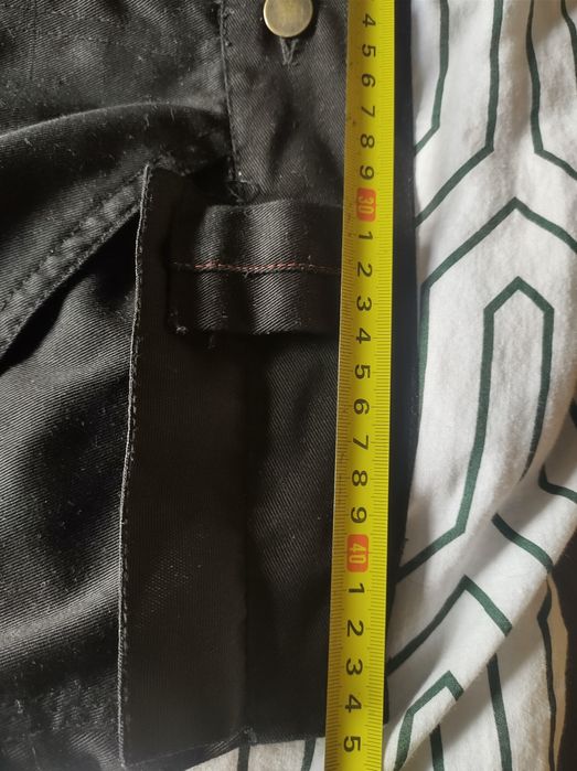 Profesjonalne spodnie robocze z wkładkami na kolana firmy BLUEWEAR