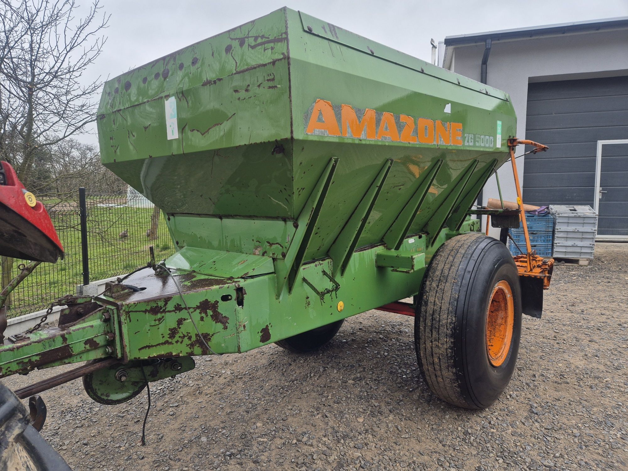 Amazone ZG 5000 ZGb rozsiewacz wapna zmijka