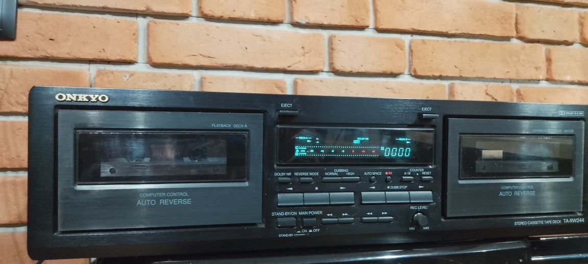 Magnetofon Onkyo TA RW 244
