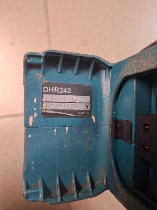 Mlotowiertarka makita dhr 242