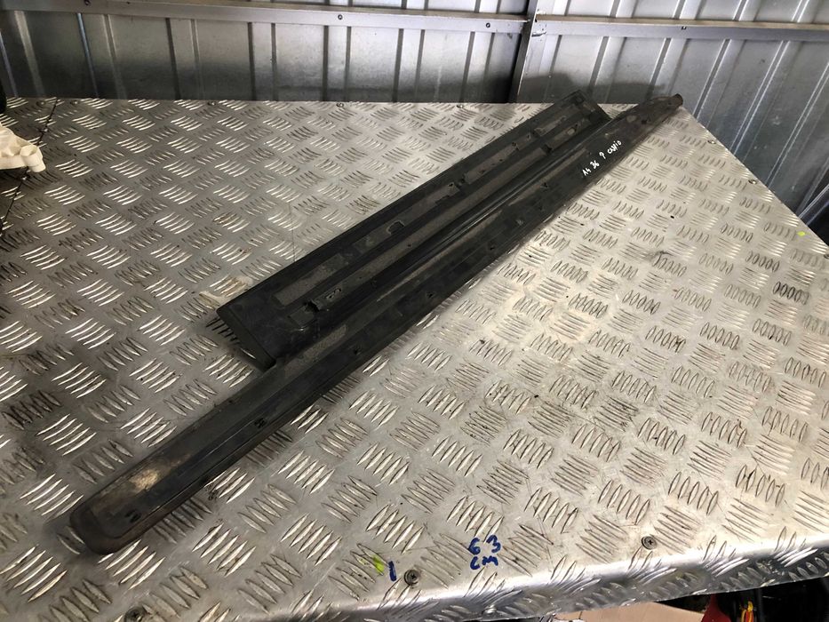 Listwa progowa prawa Audi A4 B6 Cabrio Kabrio