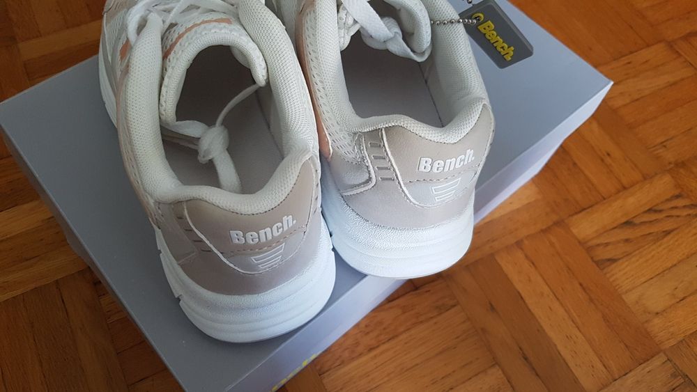 Кроссовки Bench 36р,оригинал.