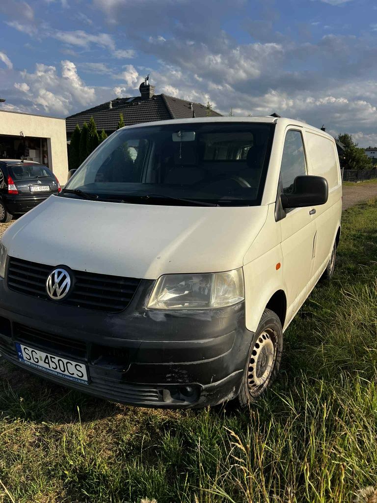 Volkswagen T5 2003r 2.5 TDI