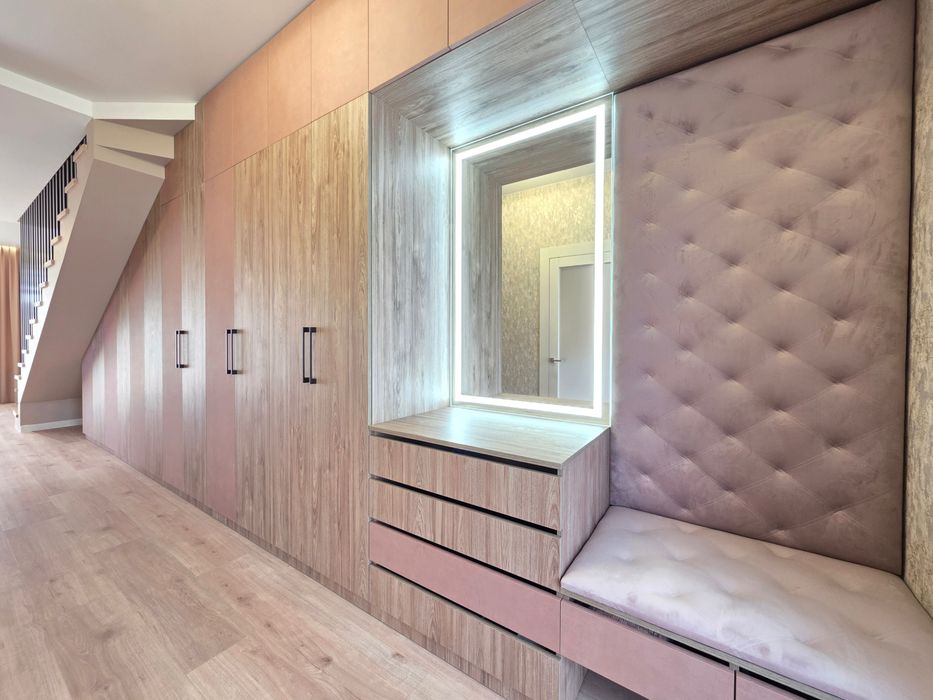 Первая аренда нового современного дуплекса в городке «Золотые Ключи»