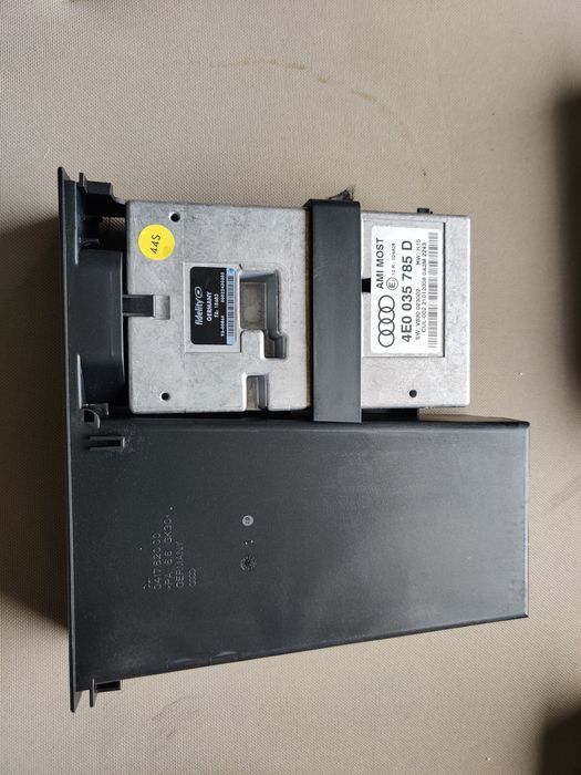 AMI Audi media interface Audi a4 b8 A6 C6 A8 D3