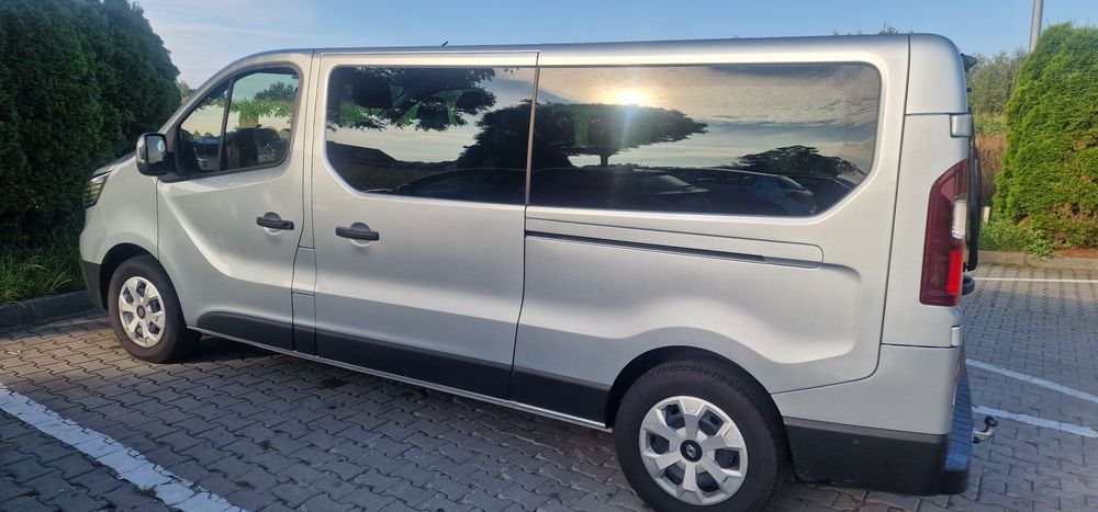 Wynajem BUS 9 osób Renault Trafic  2025 ! Balice Nowe Auto