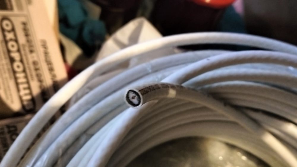 Кабель коаксіальний FinMark F690BV white 75 Ohm