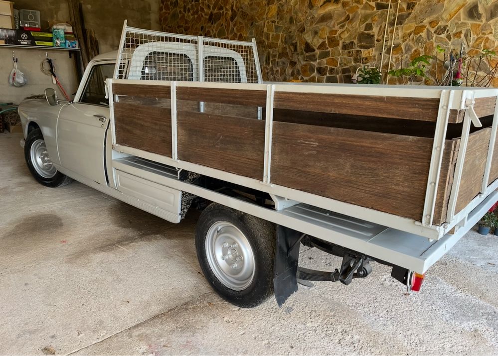 Pugeot 404 restaurada 1974