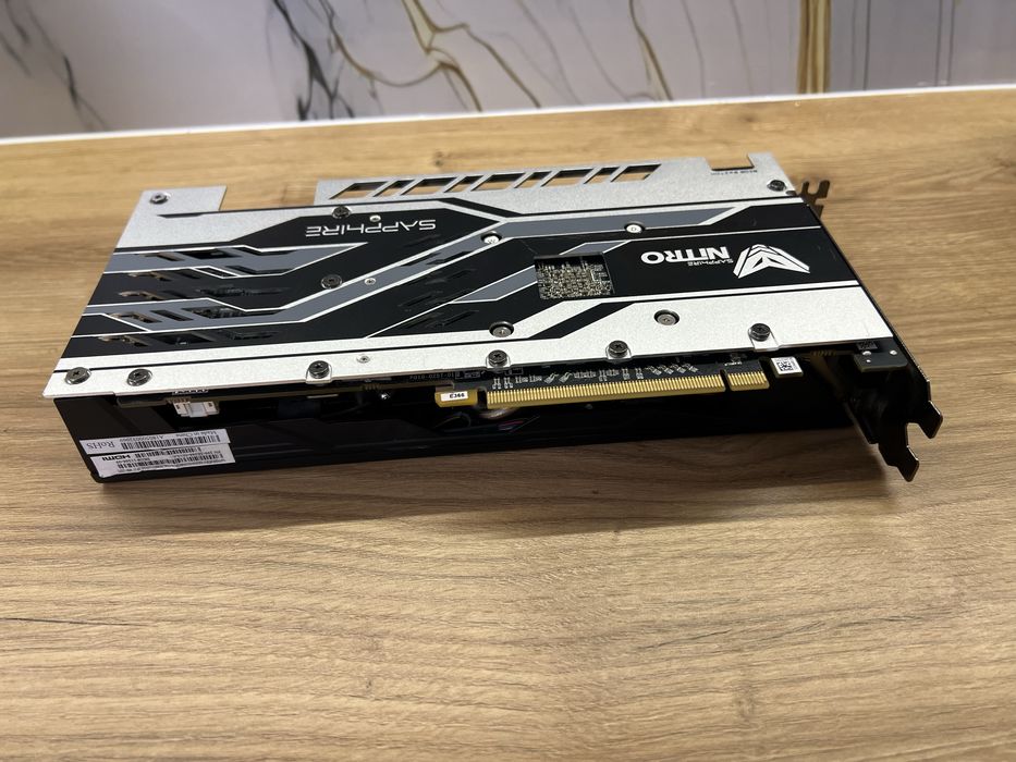 Продам видеокарту sapphire rx 580 nitro+ 8gb з пломбами