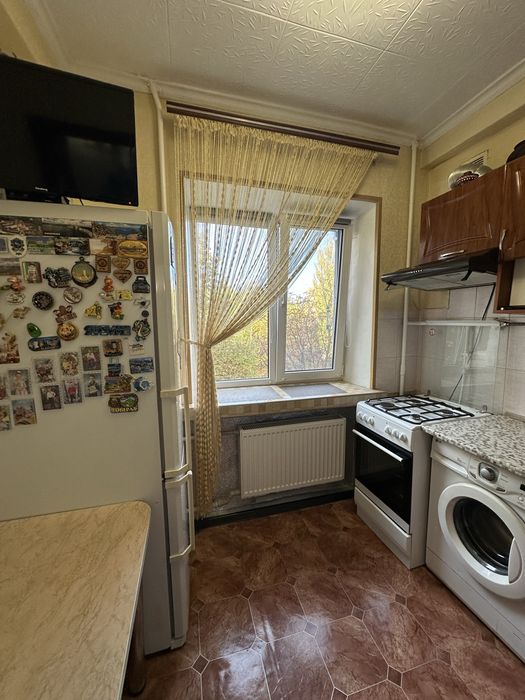 Продаж 2х кім. Козацька,32