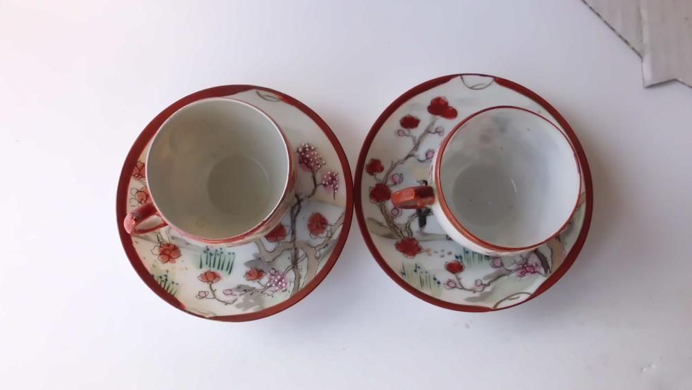 2 chávenas com pires casquinha de ovo antigas
