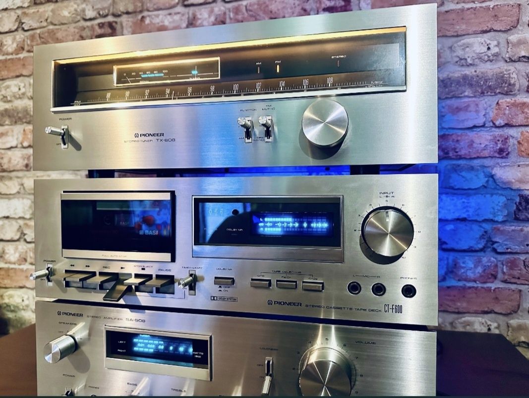 Wieża vintage Pioneer