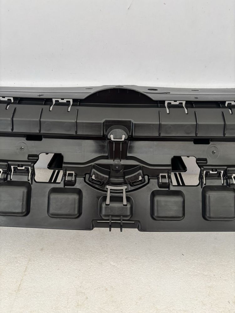 VW Caddy IV 4 2K7 20- wzmocnienie grilla atrapy stelaż grill nakładka