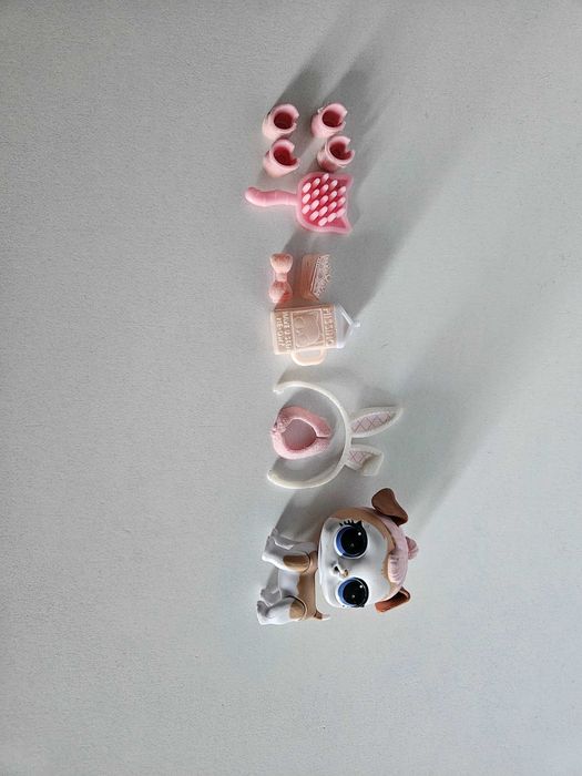 L.O.L. Suprise Doll Winter Disco snow dogs pets