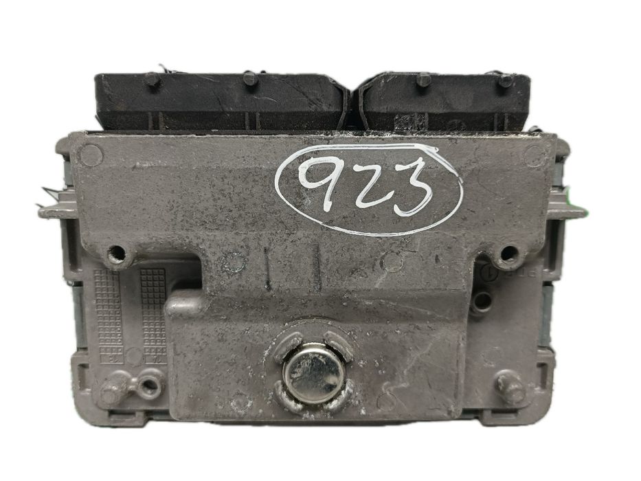 Centralina motor / ECU VOLKSWAGEN Polo (6R, 6C)