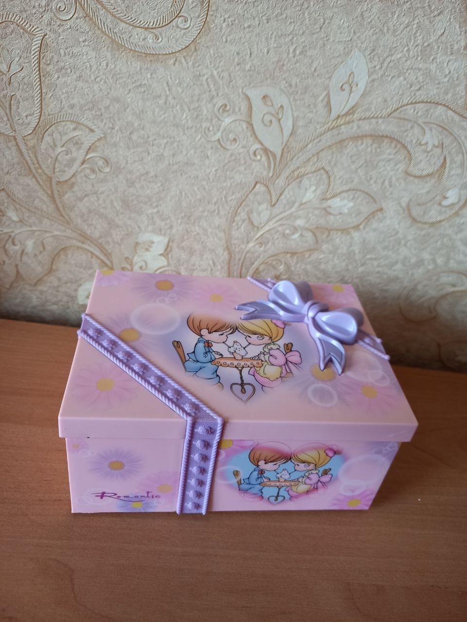 Скринька для маленької принцески