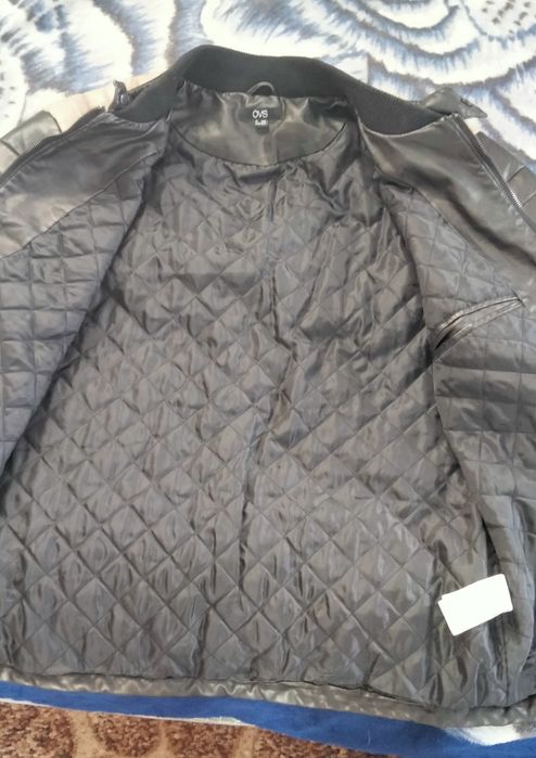 Курточка кожзам байкерская практически новая